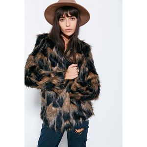 ladakh pepe faux fur jacket